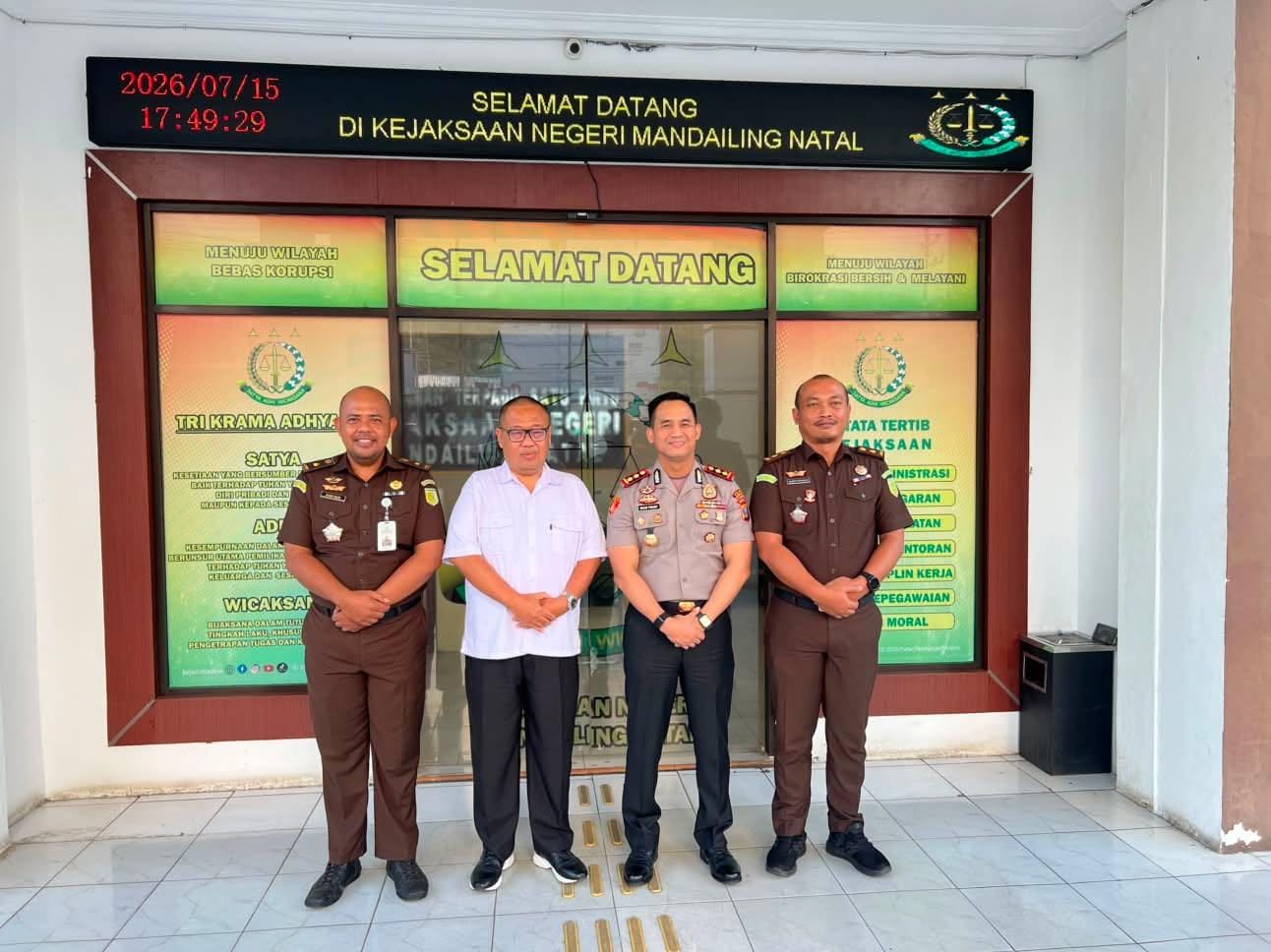 Kapolres Madina Perkuat Sinergitas dengan Kejaksaan Negeri Mandailing Natal