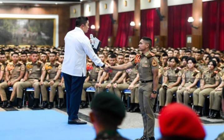 Sekretaris Kabinet RI Berikan Pembekalan Strategis Kepada 511 Calon Perwira Remaja Akmil