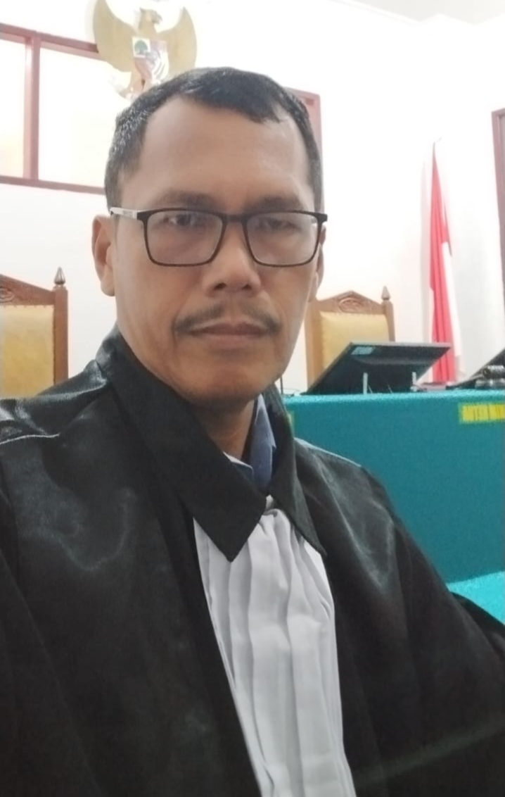 Pemerhati Kebijakan Publik : "Somasi Bukan Ukuran Kinerja, Utamakan Kepentingan Umum Masyarakat Humbang Hasundutan"